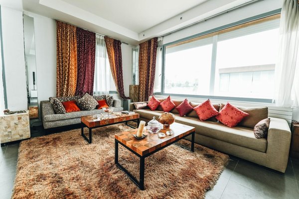 Toiture DIY: Astuces et Tâches à Réaliser Soi-Même pour une Toiture Impeccable
